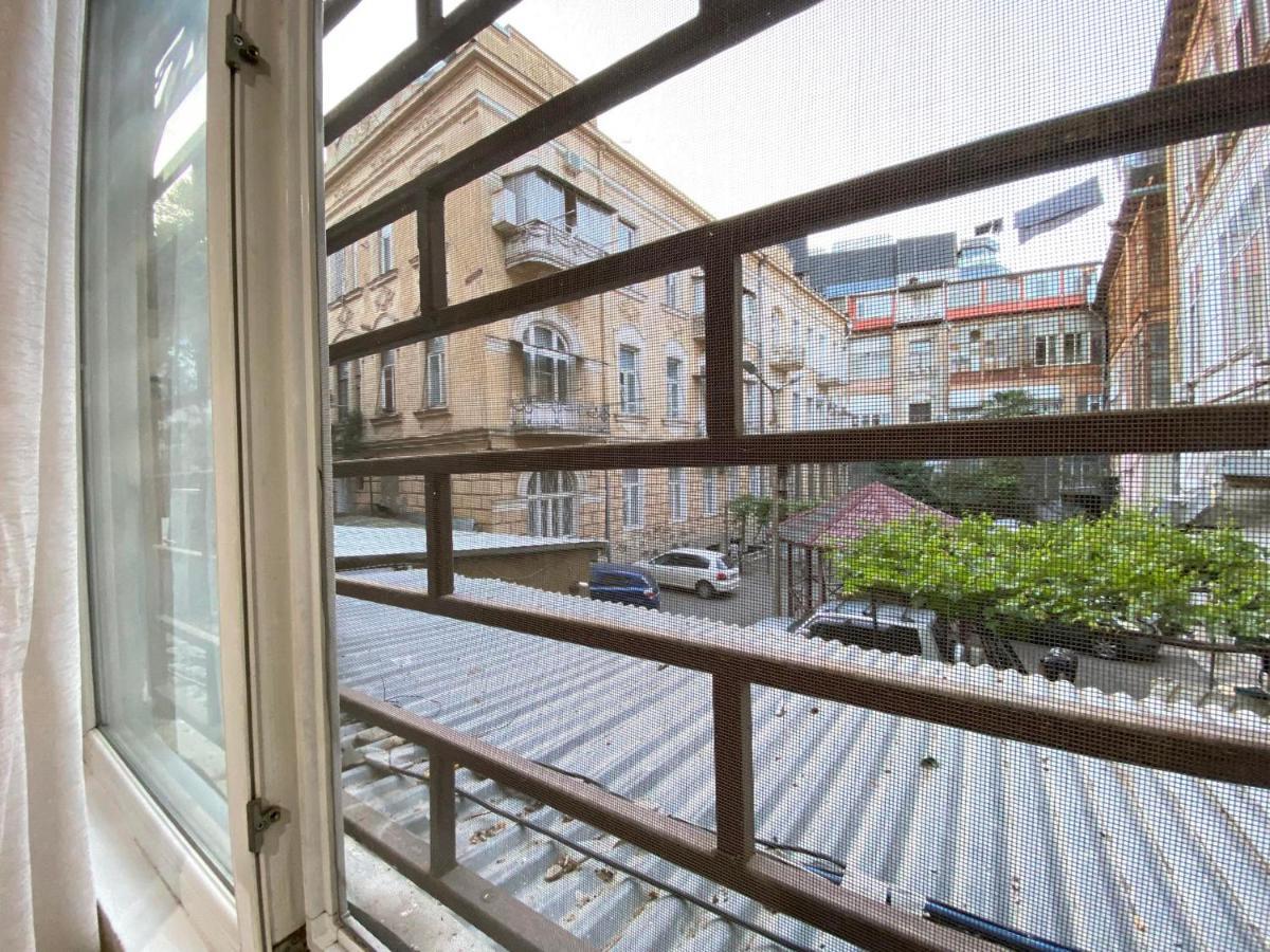 Freedom Square Apartment Tbilissi Extérieur photo